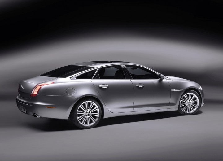 Технически характеристики за Jaguar XJ NEW - picture 2