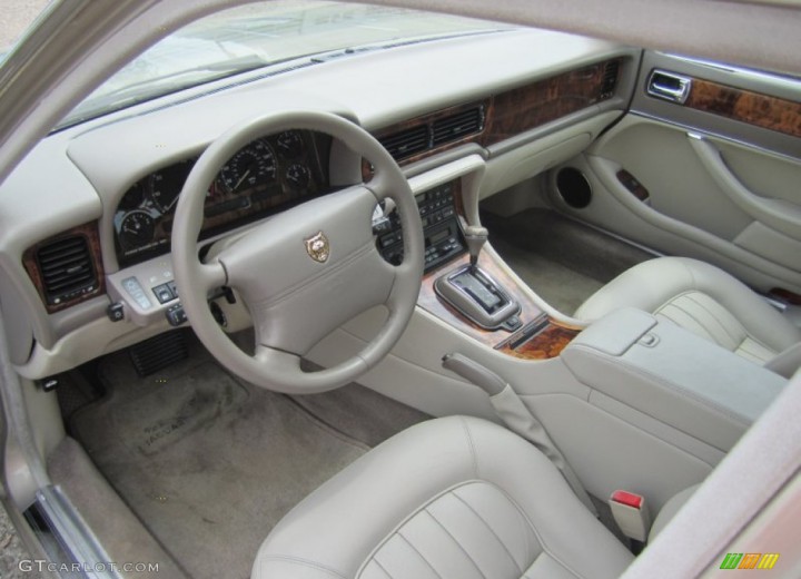 Technische Daten und Spezifikationen für Jaguar XJ (X300/NAW/NAB) - picture 7