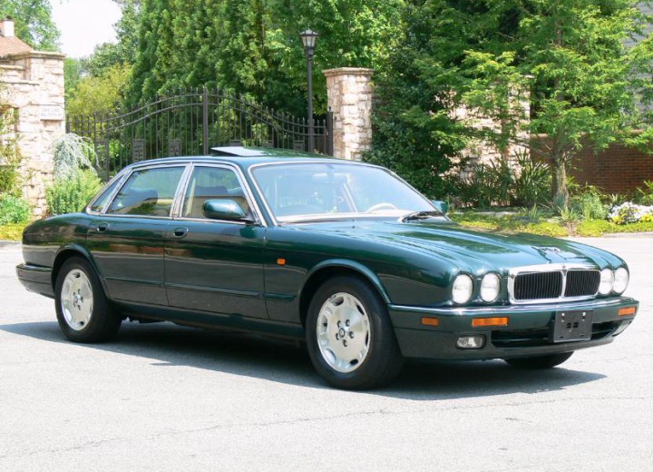 Technische Daten und Spezifikationen für Jaguar XJ (X300/NAW/NAB) - picture 2