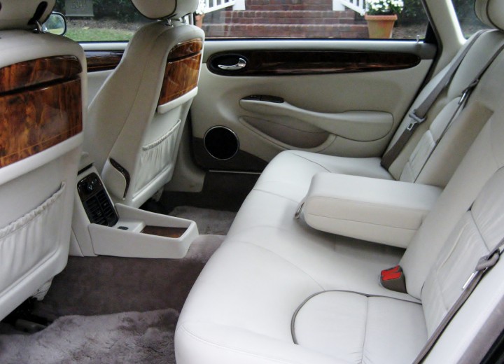Technical specifications and characteristics for【Jaguar XJ (X308/NAW/NAB)】 - picture 5