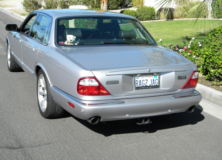 Технически характеристики за Jaguar XJR - picture 4