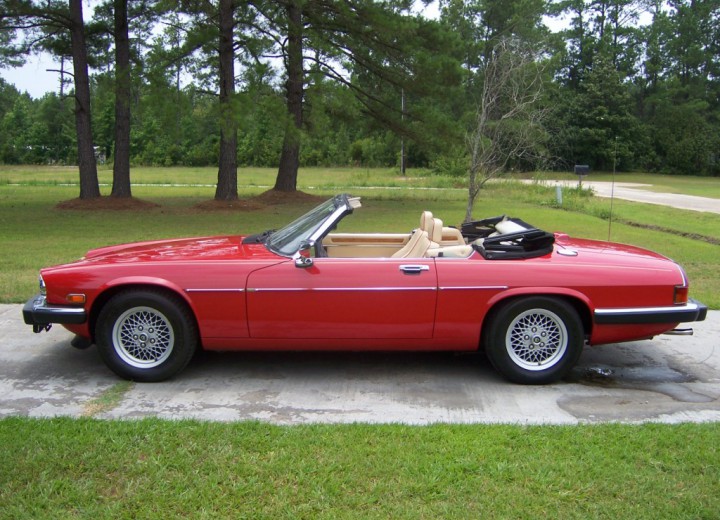 Технически характеристики за Jaguar XJS Convertible - picture 4