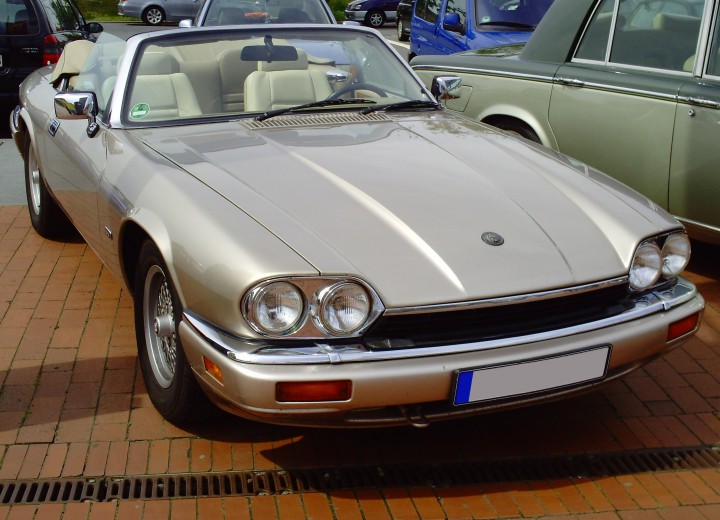 Технически характеристики за Jaguar XJS Convertible - picture 5