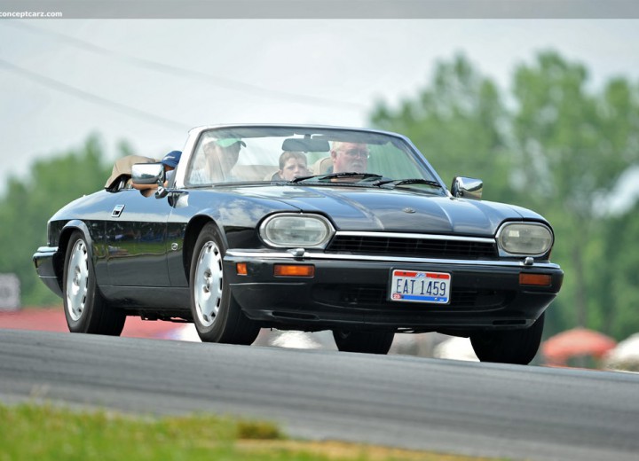 Технически характеристики за Jaguar XJS Convertible - picture 1