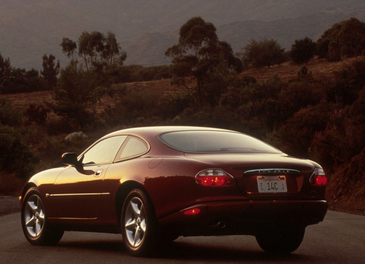Technical specifications and characteristics for【Jaguar XK 8 Coupe (QEV)】 - picture 6
