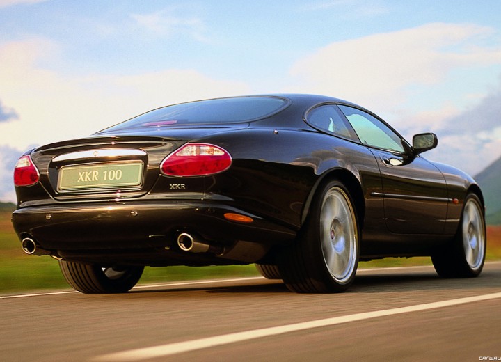 Caractéristiques techniques de Jaguar XKR - picture 4