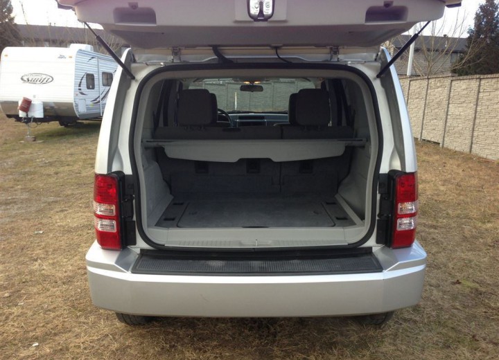 Technische Daten und Spezifikationen für Jeep Liberty II Sport - picture 5