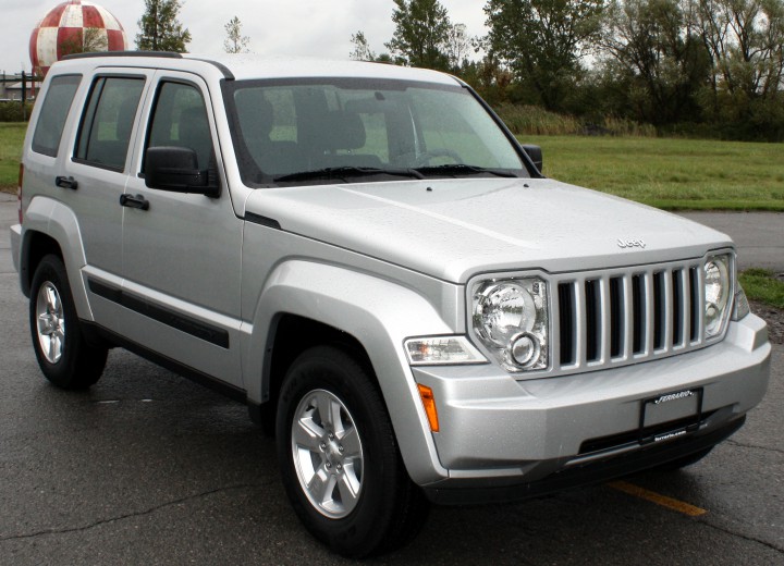 Technische Daten und Spezifikationen für Jeep Liberty II Sport - picture 2