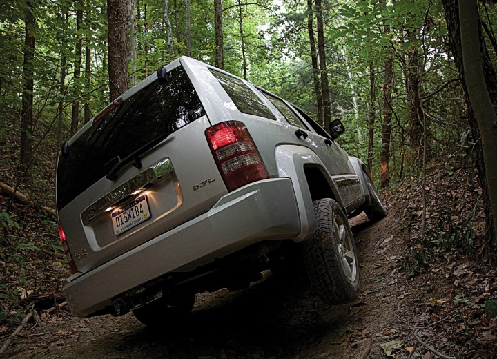 Caractéristiques techniques de Jeep Liberty II - picture 4