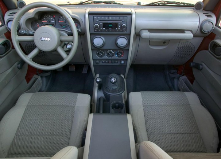 Technical specifications and characteristics for【Jeep Wrangler III (JK)】 - picture 9