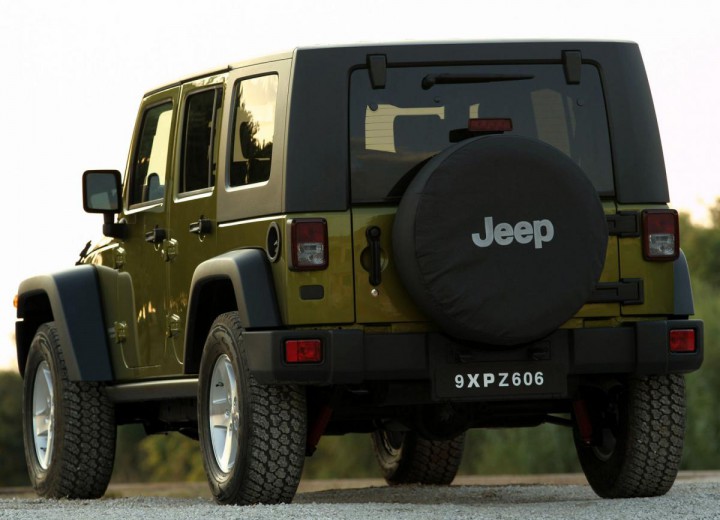 Technical specifications and characteristics for【Jeep Wrangler III (JK)】 - picture 4