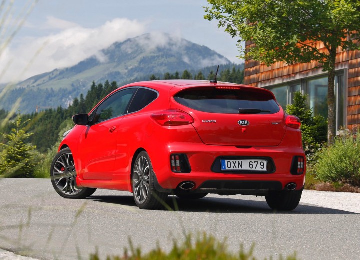 Especificaciones técnicas de Kia Cee'd GT Hatchback - picture 4