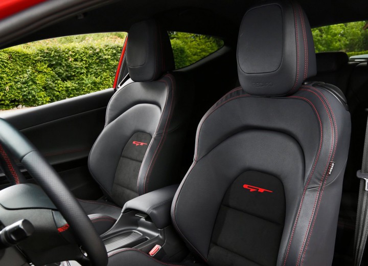 Especificaciones técnicas de Kia Cee'd GT Hatchback - picture 12