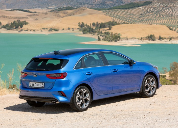Technical specifications and characteristics for【Kia Cee'd III】 - picture 2