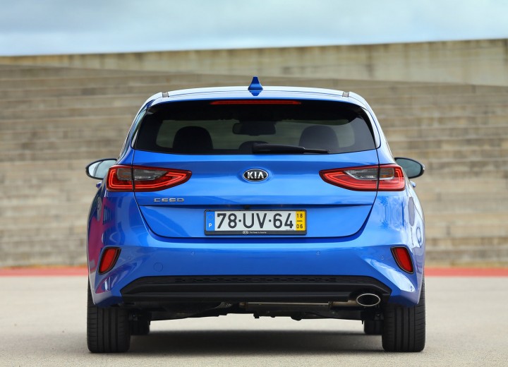Technical specifications and characteristics for【Kia Cee'd III】 - picture 5