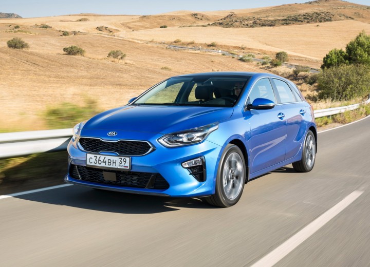Technical specifications and characteristics for【Kia Cee'd III】 - picture 1