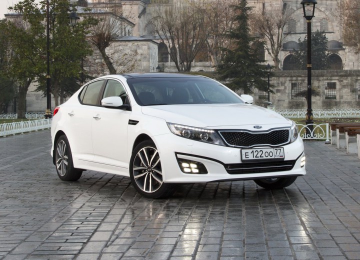 Technical specifications and characteristics for【Kia Optima III Restyling】 - picture 1