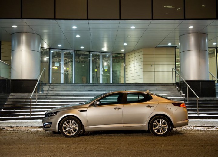 Caractéristiques techniques de Kia Optima III - picture 2
