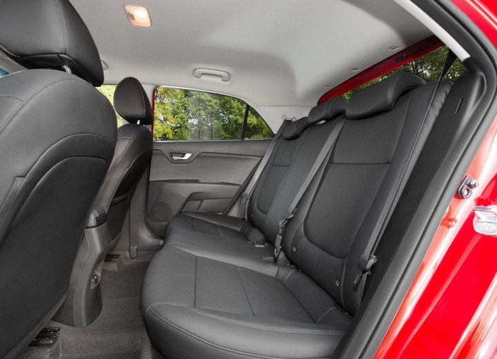 Caractéristiques techniques de Kia Rio IV Hatchback - picture 14