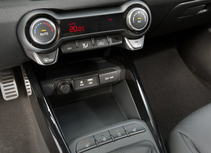 Caractéristiques techniques de Kia Rio IV Hatchback - picture 11