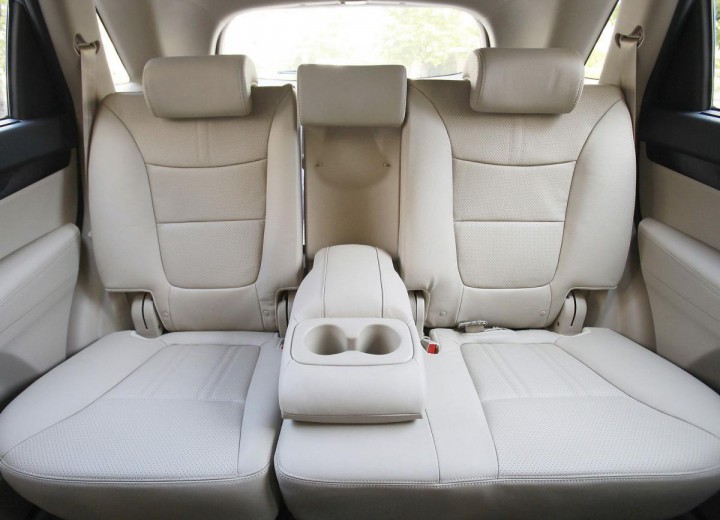 Technical specifications and characteristics for【Kia Sorento II Restiling】 - picture 8