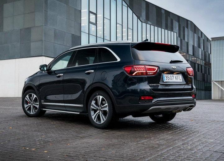 Caractéristiques techniques de Kia Sorento III Restyling - picture 4