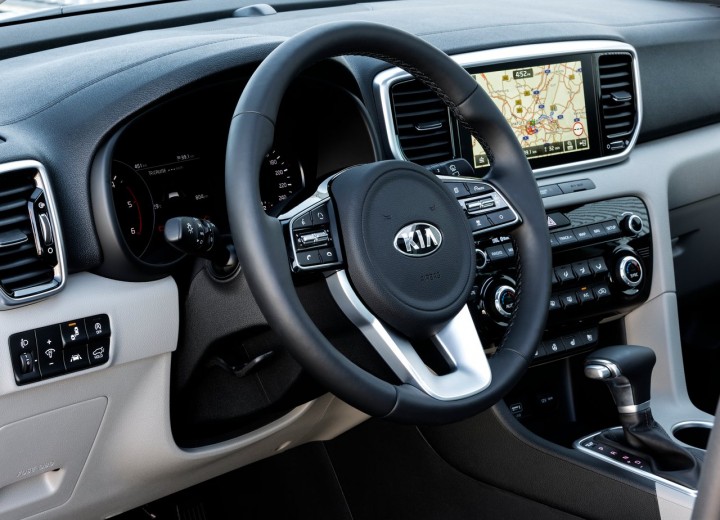 Technical specifications and characteristics for【Kia Sportage IV Restyling】 - picture 5