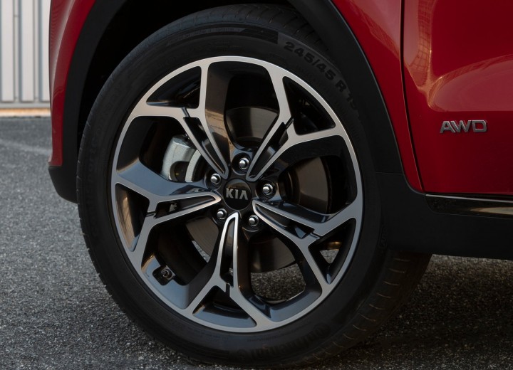 Technical specifications and characteristics for【Kia Sportage IV Restyling】 - picture 10