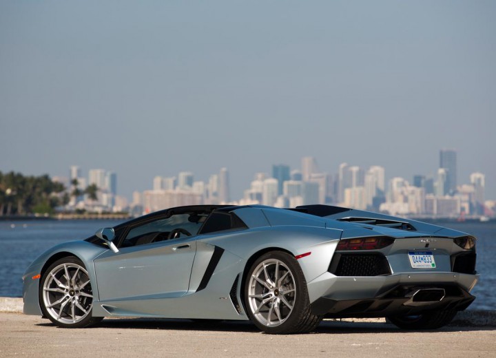 Technische Daten und Spezifikationen für Lamborghini Aventador LP 700-4 - picture 4