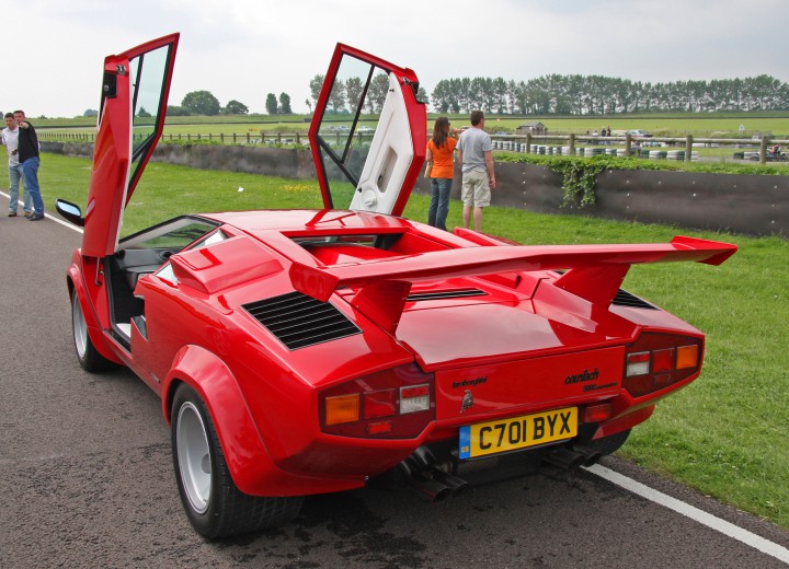 Technical specifications and characteristics for【Lamborghini Countach】 - picture 3