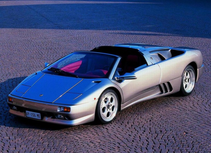 Caractéristiques techniques de Lamborghini Diablo Roadster - picture 2