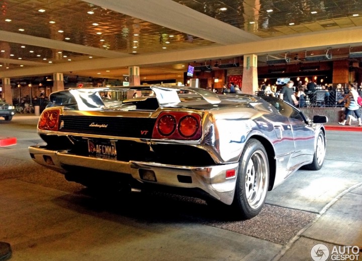 Caractéristiques techniques de Lamborghini Diablo Roadster - picture 4