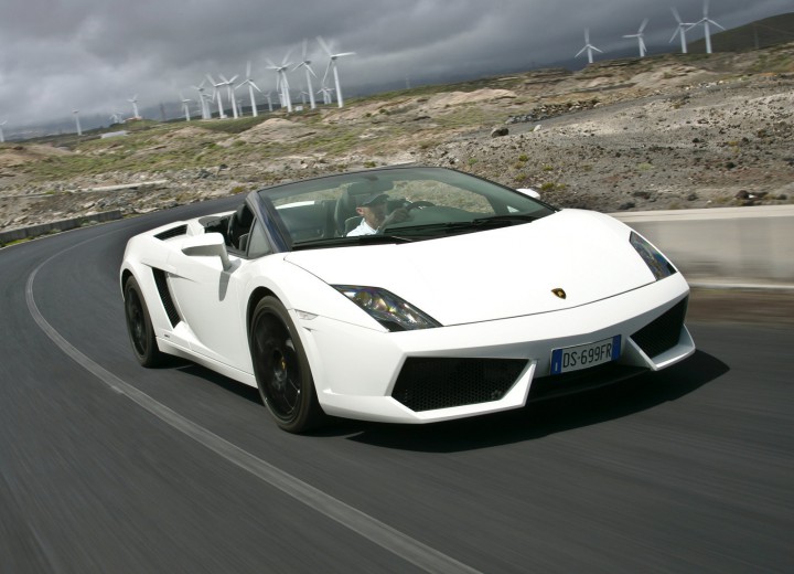 Technical specifications and characteristics for【Lamborghini Gallardo LP 560-4】 - picture 5