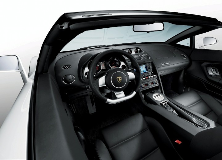 Technical specifications and characteristics for【Lamborghini Gallardo LP 560-4】 - picture 6