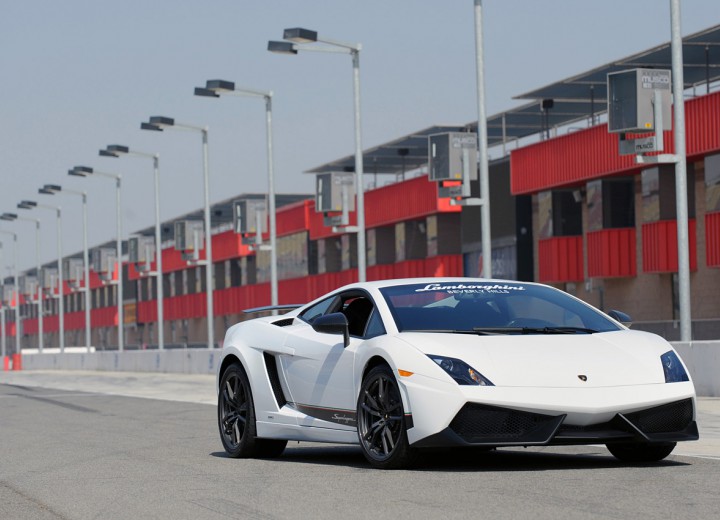 Technische Daten und Spezifikationen für Lamborghini Gallardo LP 570-4 - picture 1