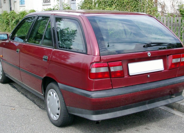 Technische Daten und Spezifikationen für Lancia Dedra Station Wagon (835) - picture 1