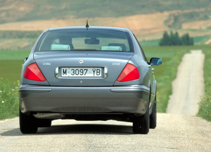 Technical specifications and characteristics for【Lancia Lybra (839)】 - picture 4