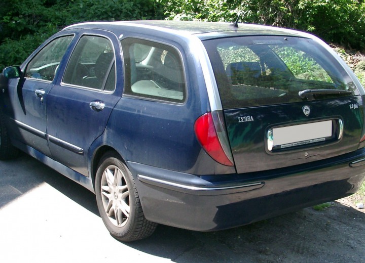 Caractéristiques techniques de Lancia Lybra SW (839) - picture 4