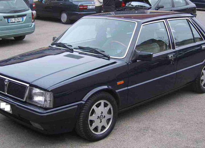 Technical specifications and characteristics for【Lancia Prisma (831 AB)】 - picture 1