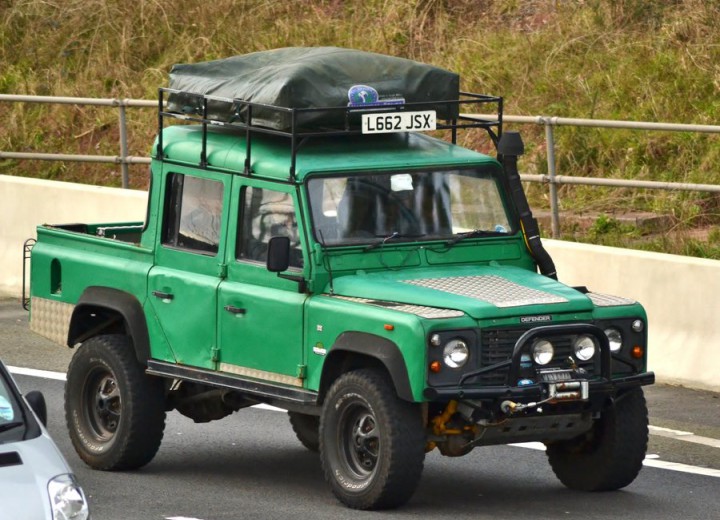 Especificaciones técnicas de Land Rover Defender 110 - picture 5