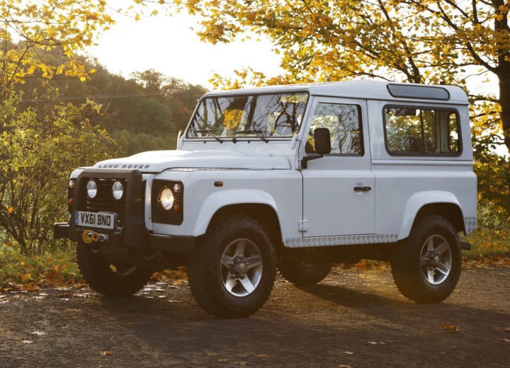 Τεχνικά χαρακτηριστικά για Land Rover Defender 90 - picture 1