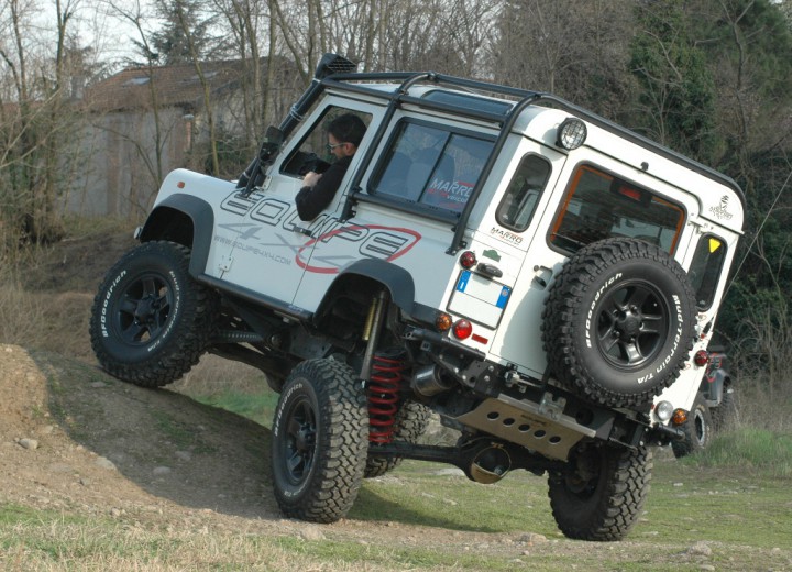 Τεχνικά χαρακτηριστικά για Land Rover Defender 90 - picture 5