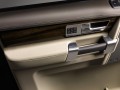 Technical specifications and characteristics for【Land Rover Discovery IV】 - picture 8