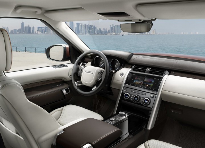 Technical specifications and characteristics for【Land Rover Discovery V】 - picture 6
