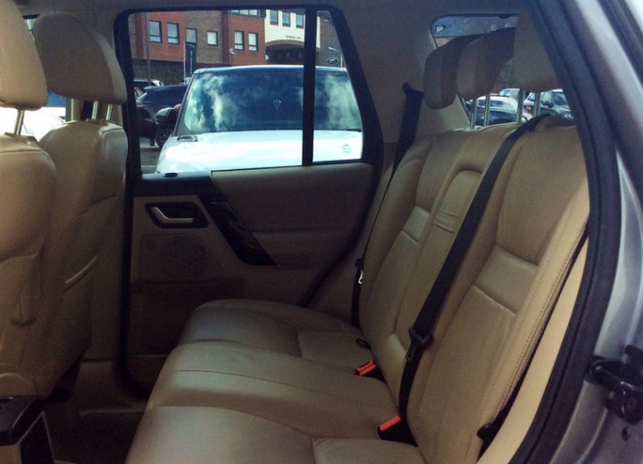 Technical specifications and characteristics for【Land Rover Freelander II Restyling】 - picture 7