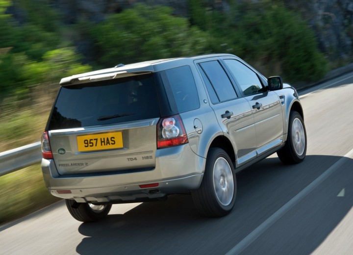 Technical specifications and characteristics for【Land Rover Freelander II Restyling】 - picture 4