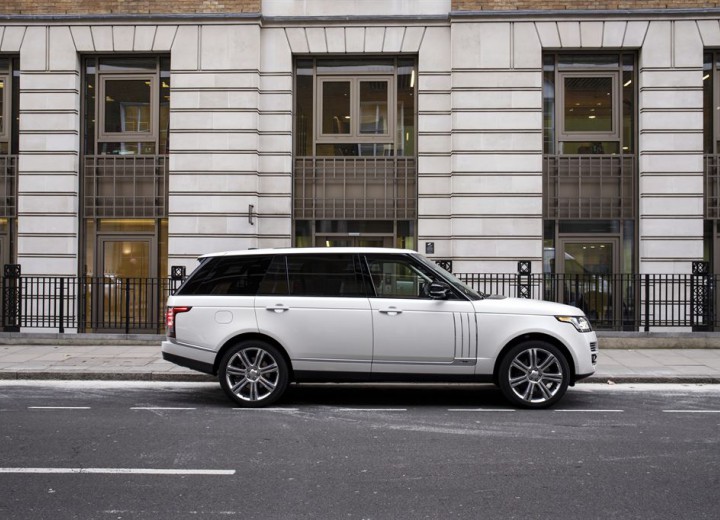 Technical specifications and characteristics for【Land Rover Range Rover IV】 - picture 6