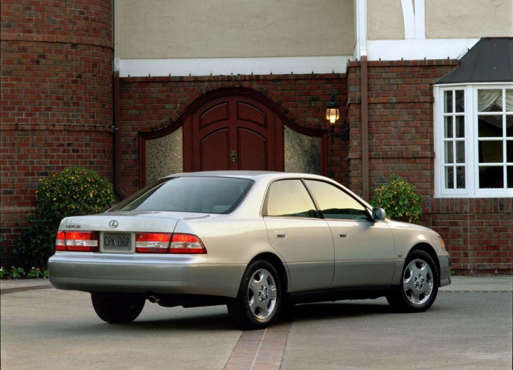 Caractéristiques techniques de Lexus ES (F1,F2) - picture 4