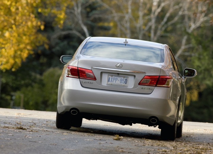 Caractéristiques techniques de Lexus ES V Restyling - picture 4