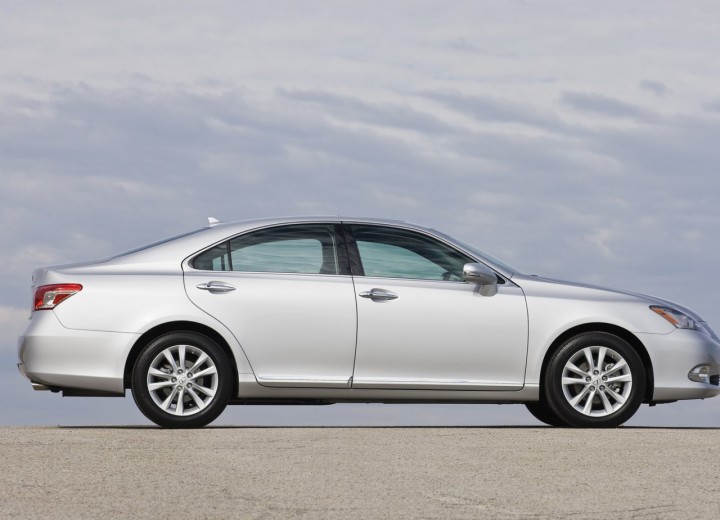 Caractéristiques techniques de Lexus ES V Restyling - picture 3